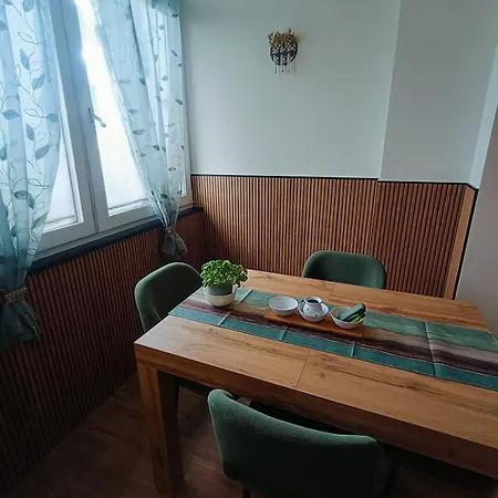 Realty Company Sistina Apartamento